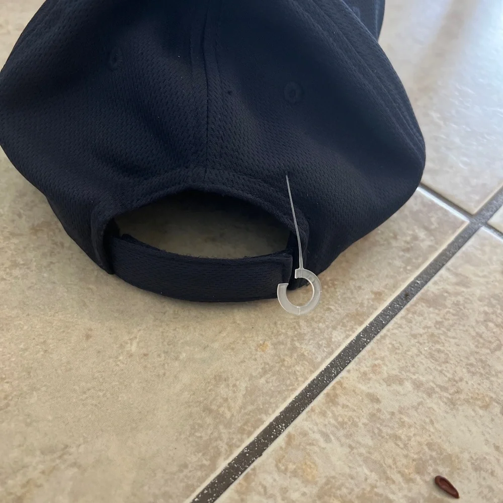 Hat - Picture 2 of 3